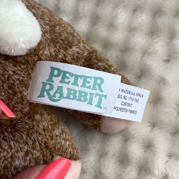 Peter Rabbit 8 inch Plush Bunny Rabbit Holding Carrot Stuffed Animal Toy 🥕 - Picture 7 of 9